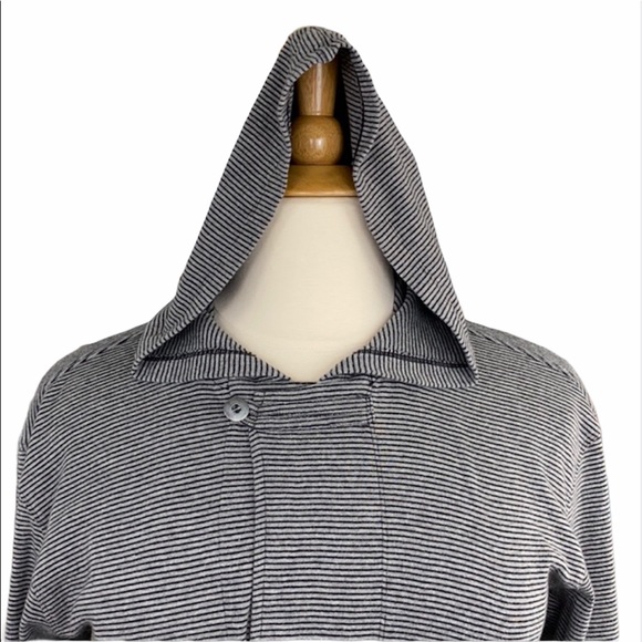 Chico’s Design Gray and Black Striped Casual Hooded Jacket - Picture 4 of 15
